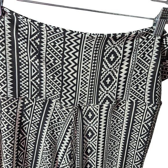 Bobbie Brooks Womens Plus Size Black & White Geometric Print Pants 2X - Picture 2 of 4